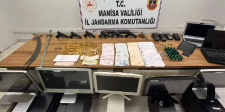 Mahzen-11 operasyonlarında 18 şüpheli yakalandı