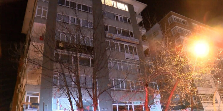 Anadolu Partisi Çankaya İlçe Başkanlığı'nda yangın