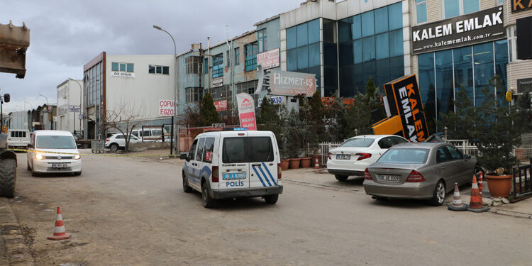 'Köpeklere ekmek verme' kavgası cinayetle bitti