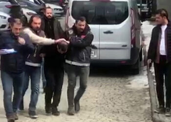 Hemşire eşini ve kızını katleden öğretmen adliyeye sevk edildi