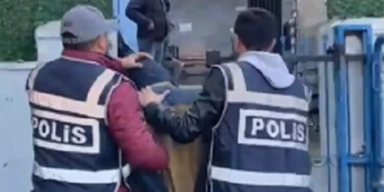 2 hükümlü Güven Timleri tarafından yakalandı