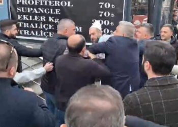 Akşener'in Kartal'da esnaf ziyareti sırasında arbede