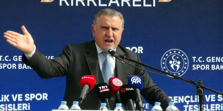 Amatör spor kulüplerinin sayısını arttırmaya devam edeceğiz