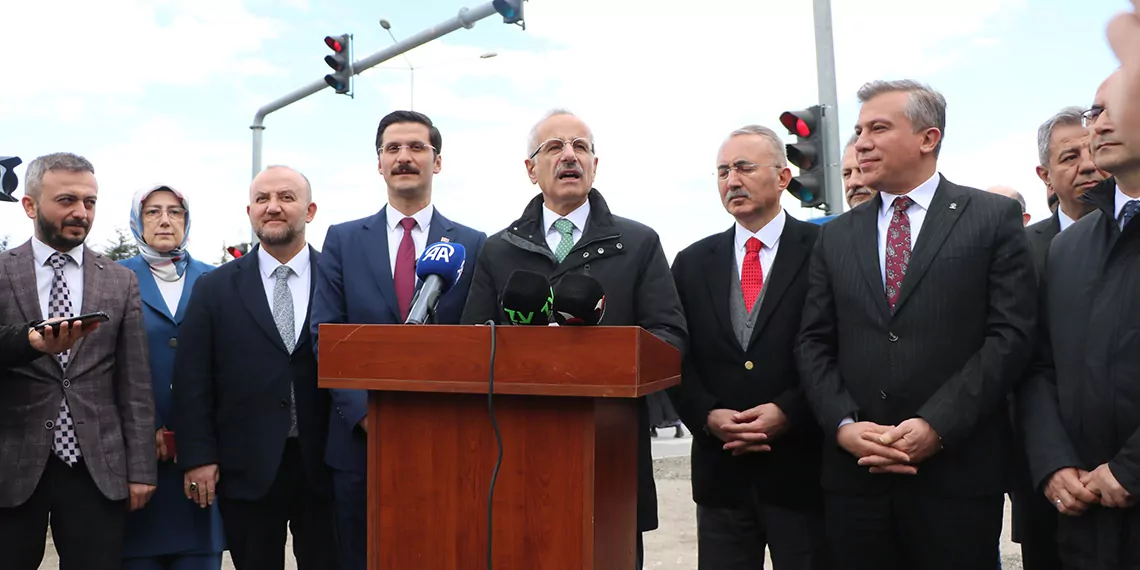 Ankara-i̇stanbul arasındaki alternatif yolları düşünür hale geldik