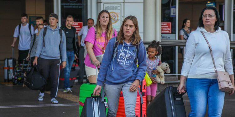 Antalya'ya yapılan erken rezervasyonlar Türkiye'yi liste başı yaptı