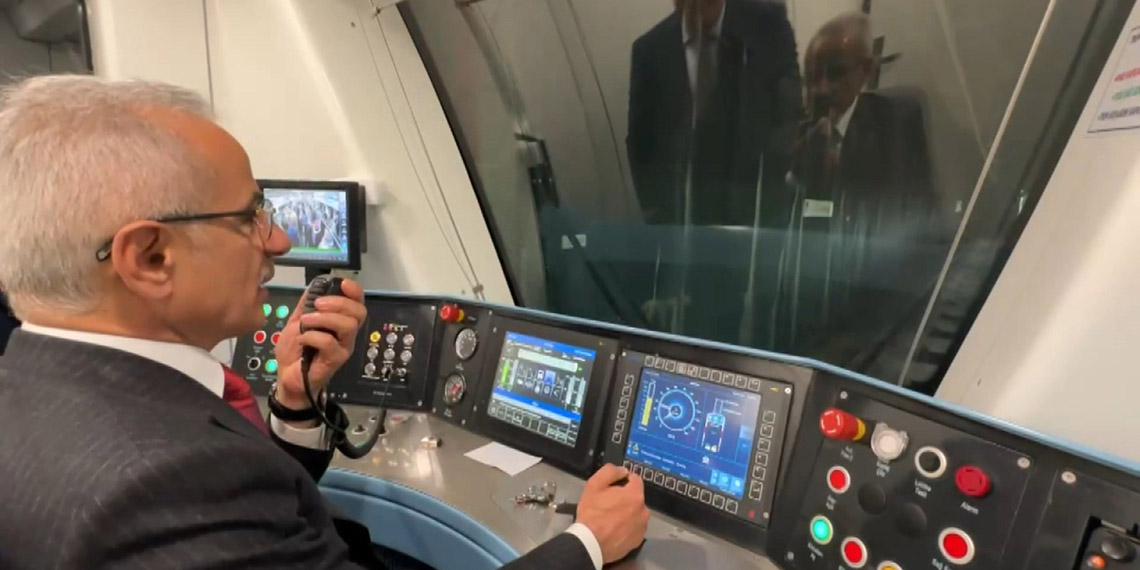 Arnavutköy-İstanbul Havalimanı Metrosu açıldı