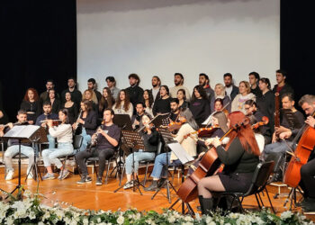 Atatürk'ün yapay zekayla oluşturulan sesi orkestraya eşlik etti