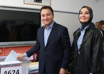 Demokrasimize sahip çıkalım