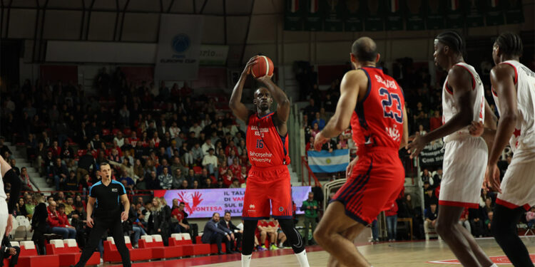 Bahçeşehir Koleji Varese'ye yenildi