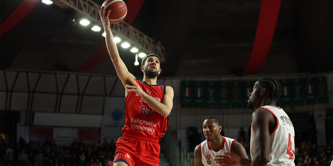 FIBA Erkekler Avrupa Kupası Yarı Final ilk maçında deplasmanda Bahçeşehir Koleji Varese'ye 81-80 mağlup oldu.