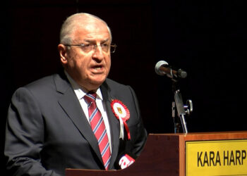 Şanlı ordumuzun imkan ve kabiliyetlerini daha üst seviyelere çıkartmaktayız