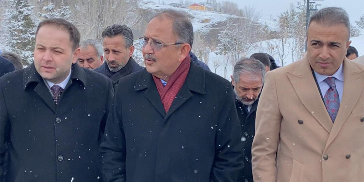 Tarihi eserlerimizi restore etmeye gayret ediyoruz