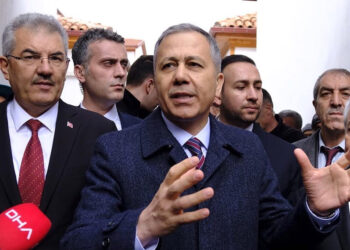 Bakan Yerlikaya, AK Parti adayları için oy istedi