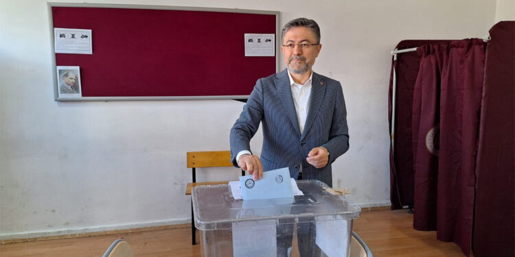 Seçimler her zaman demokrasi bayramı olmuştur