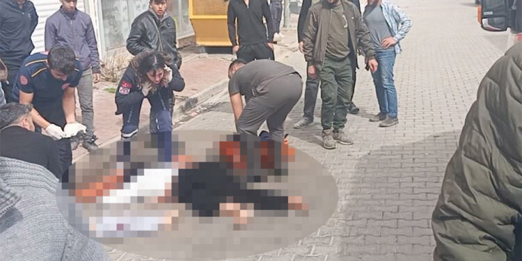 Balkondan düşen anne ve oğlu öldü, kızı ağır yaralı