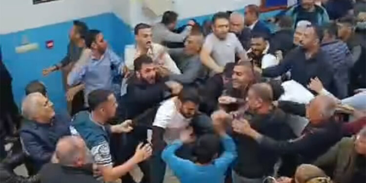 Batman ve Elazığ'da muhtarlık seçimi kavgası