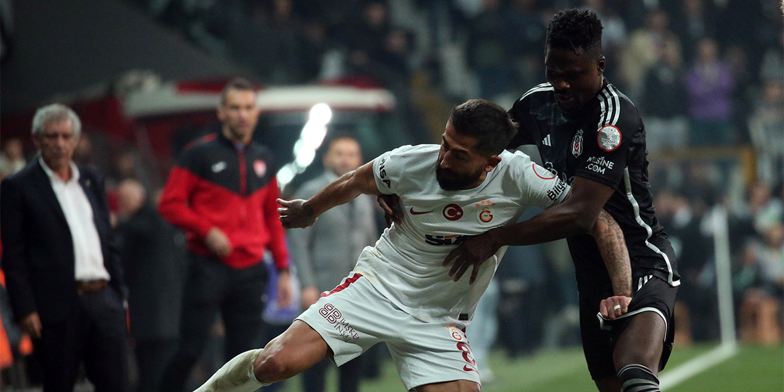 Beşiktaş Teknik Direktörü Fernando Santos, “Kaybedince taraftar, ben, oyuncular mutlu değiliz. Kazanmamız gerekiyordu ama oyuncuların gösterdiği çaba bence iyiydi. İyi bir derbi olduğunu düşünüyorum. İki takım da kazanmak için mücadele etti. Bence bu maçın hakkı beraberlikti. Kaybetmeyi hak edecek bir maç oynamadık” dedi.