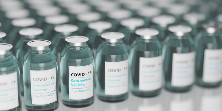 Bilim insanları 217 kez aşı olan adamı inceledi