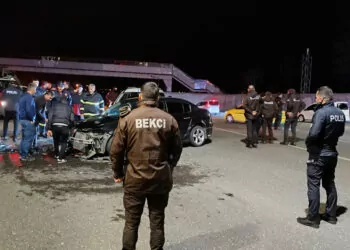Bingöl'de kaza; 2 ölü, 4 yaralı