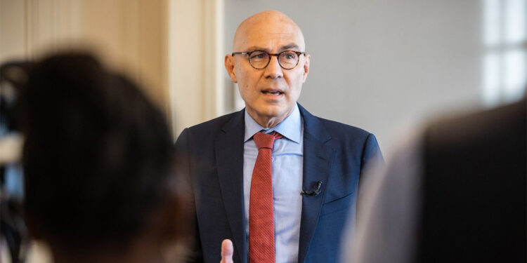 Artan askeri gerilim son derece endişe vericidir