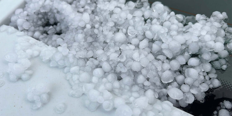 Bodrum'da dolu ve sağanak etkili oldu