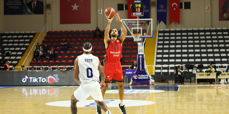 Büyükçekmece Basketbol Bahçeşehir Koleji'ni mağlup etti