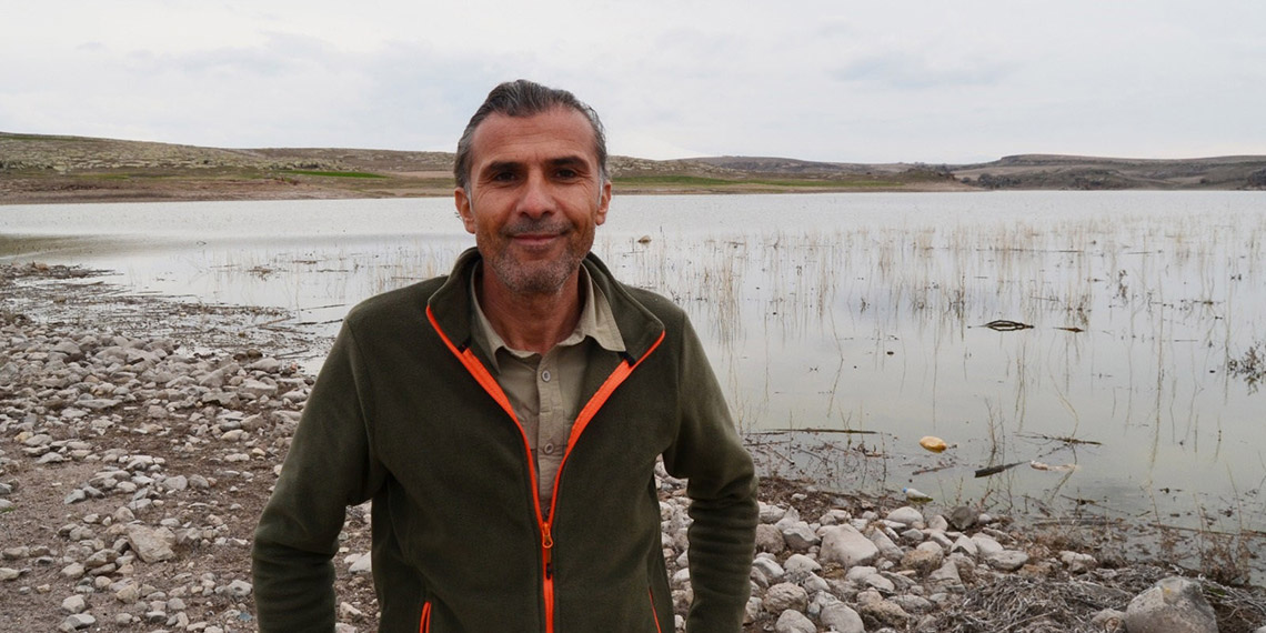 Baharın müjdecisi flamingolar, Tuz Gölü’ne gelmeye başladı