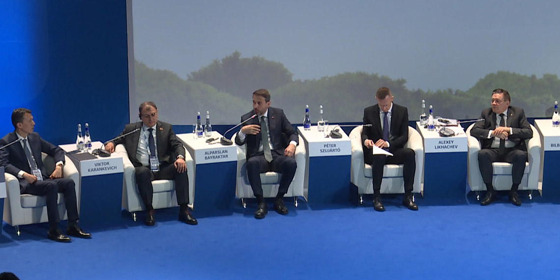 Bakan Bayraktar: Teröre karşı dayanışma içinde olmalıyız