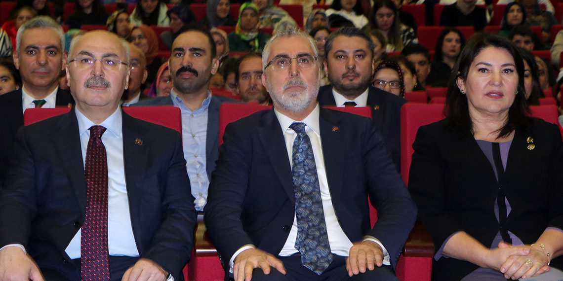 Bakan Işıkhan, İş Pozitif Tanıtım Programı'nda konuştu