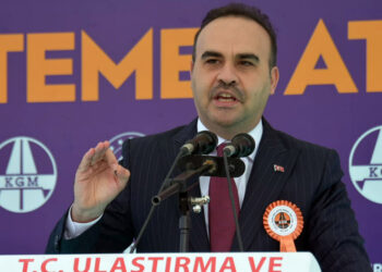 Bakan Kacır: Bizim kitabımızda rehavete kapılmak yok