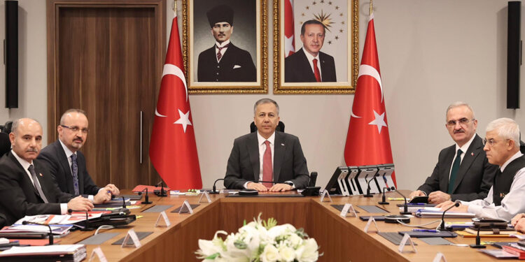 Bakan Yerlikaya başkanlığında seçim güvenliği toplantısı