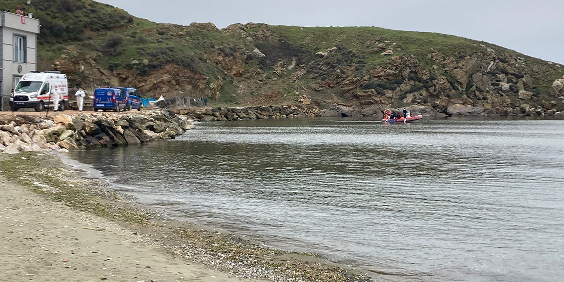 Balıkesir'de sahile ceset vurdu; denizci olup, olmadığı araştırılıyor