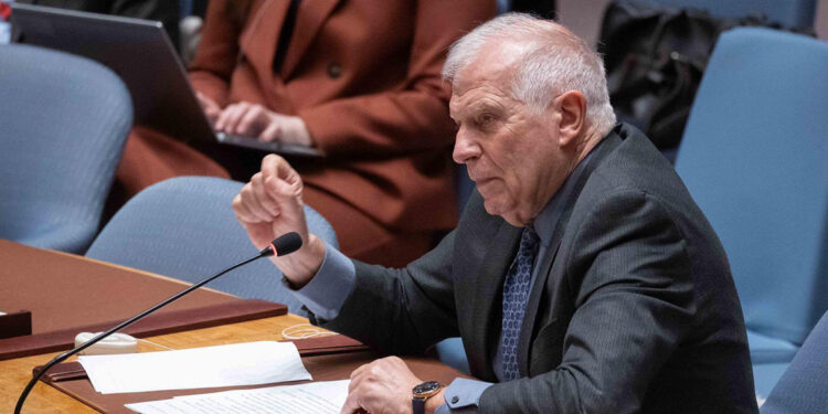 Borrell: Açlık bir savaş silahı olarak kullanılıyor