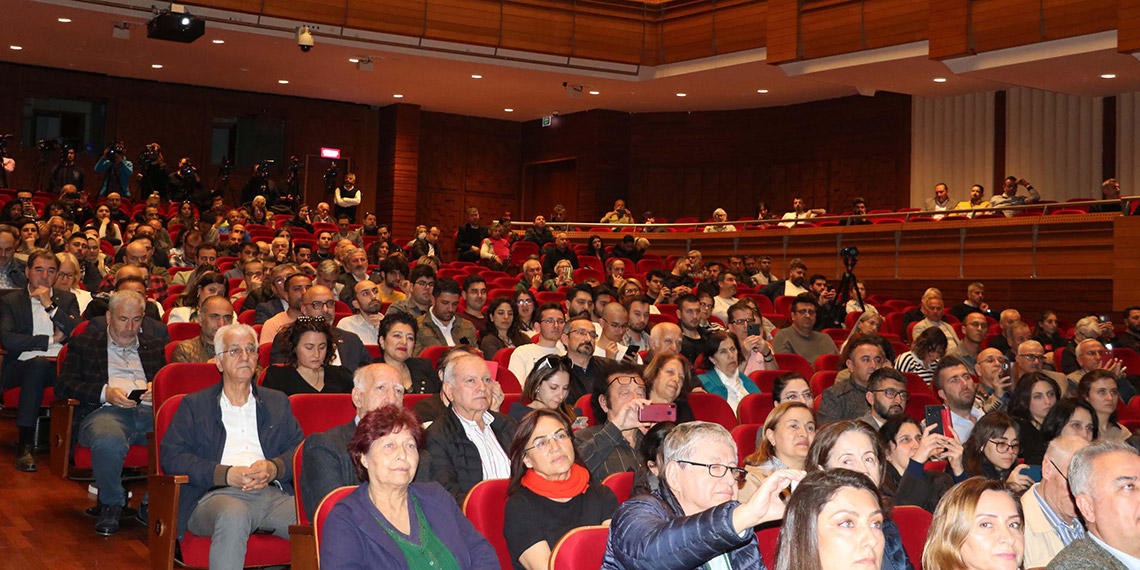 Bu deprem işini halletmemiz lazım, aksi halde tarihin çöplüğüne gideriz