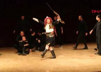 Burdur'da i̇stiklalden i̇stikbale kurtuluşun dansı etkinliği