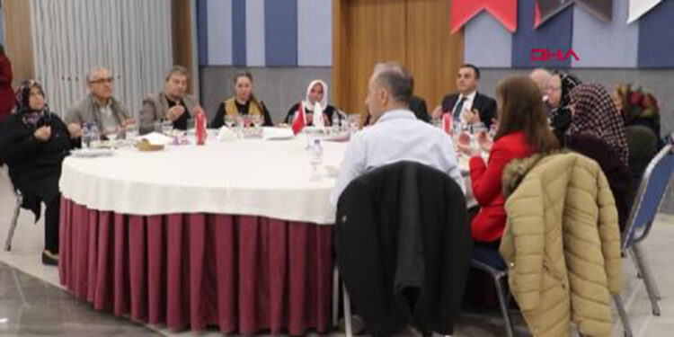 Burdur'da şehit aileleri ve gazilerle iftar