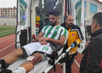Burdurspor-Hacılar Gençlikspor maçında gerginik