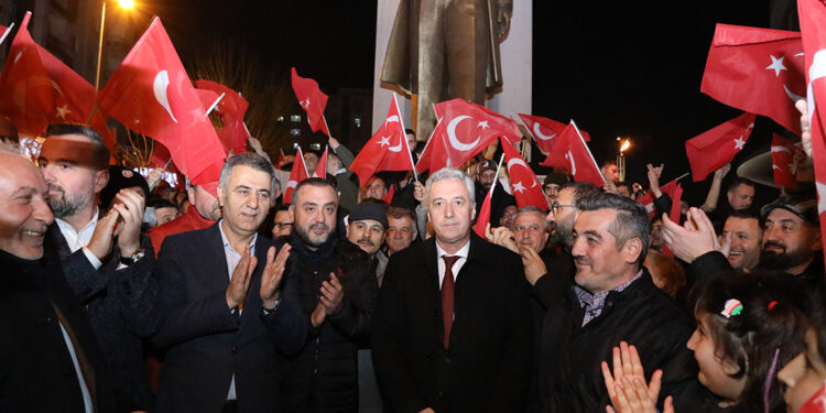 Büyükçekmece'de zafer yürüyüşü yapıldı