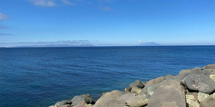 Çanakkale'de batan botta ikisi bebek 14 kişi hayatını kaybetti