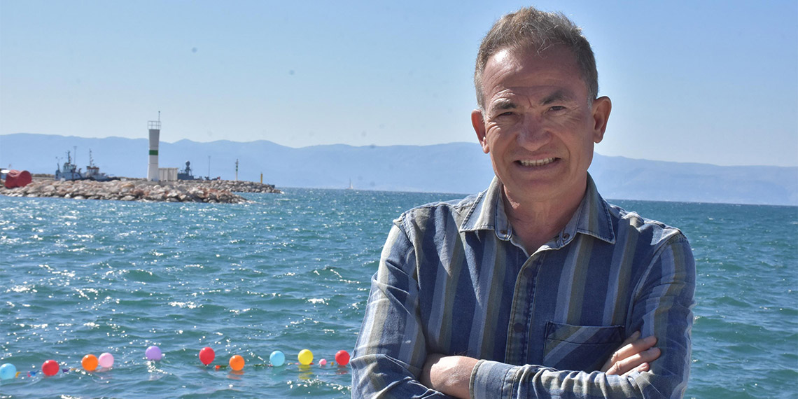 İzmir'in turizm lokomotif ilçesi Çeşme'de, bayram tatili için istenilen seviyede rezervasyonlar gerçekleşmedi, otellerin doluluk oranı yüzde 40'ta kaldı.