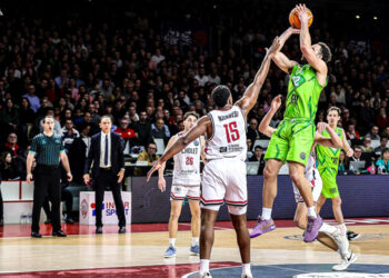 TOFAŞ-Cholet Basket: 74-77