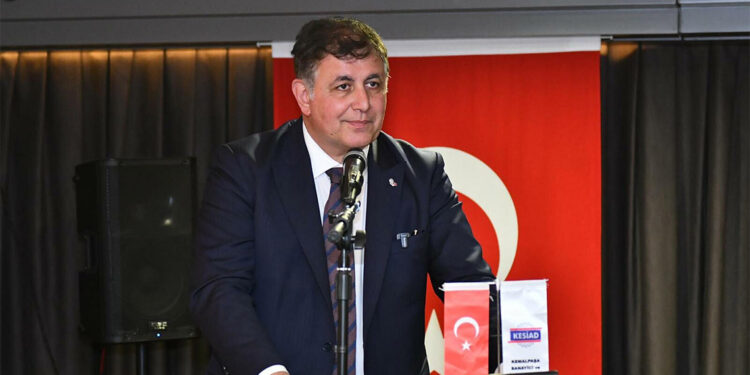 Cemil Tugay iş dünyası temsilcileriyle buluştu