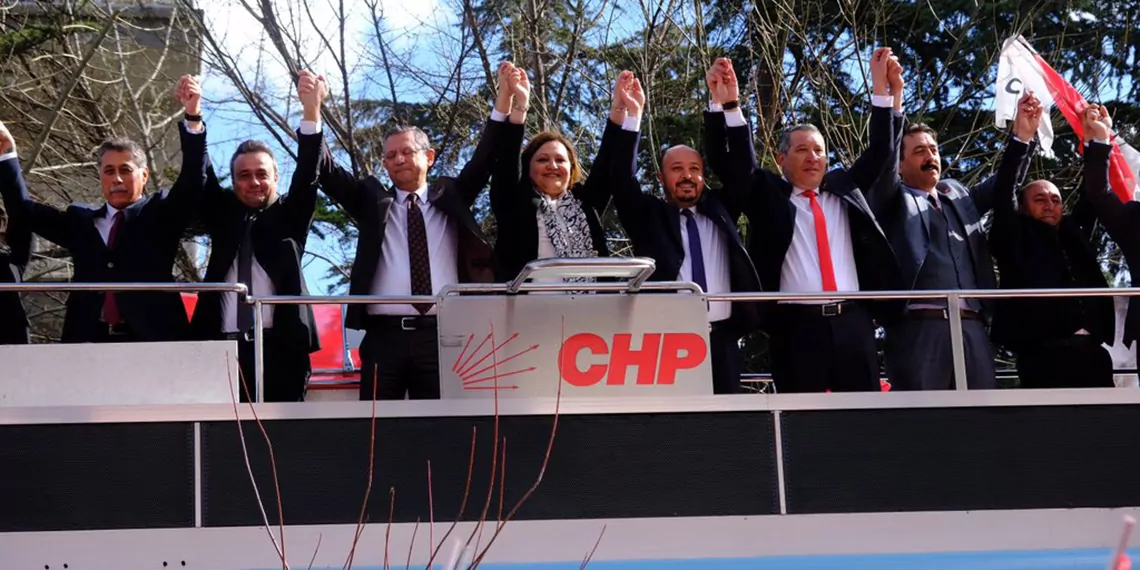 Chp'li burcu köksal'dan özgür özel'e 'dem parti' yanıtı