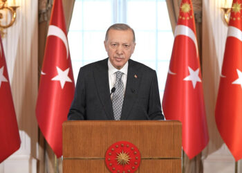 Cumhurbaşkanı Erdoğan Şahbaz Şerif'i tebrik etti