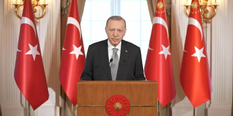 Cumhurbaşkanı erdoğan şahbaz şerif'i tebrik etti