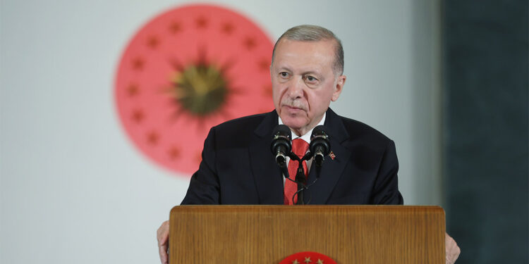 Bizim kültürümüzde devlet hem anadır hem babadır