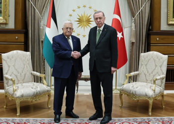Erdoğan Filistin Devlet Başkanı ile bir araya geldi