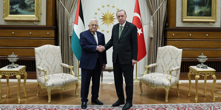 Erdoğan Filistin Devlet Başkanı ile bir araya geldi