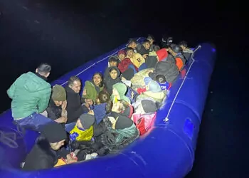 Çanakkale açıklarında 31 kaçak göçmen yakalandı