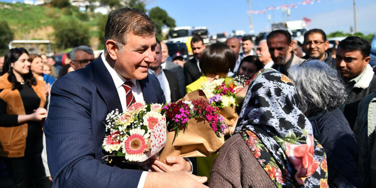 Cemil Tugay: İzmir aşağılanmayı hak etmiyor